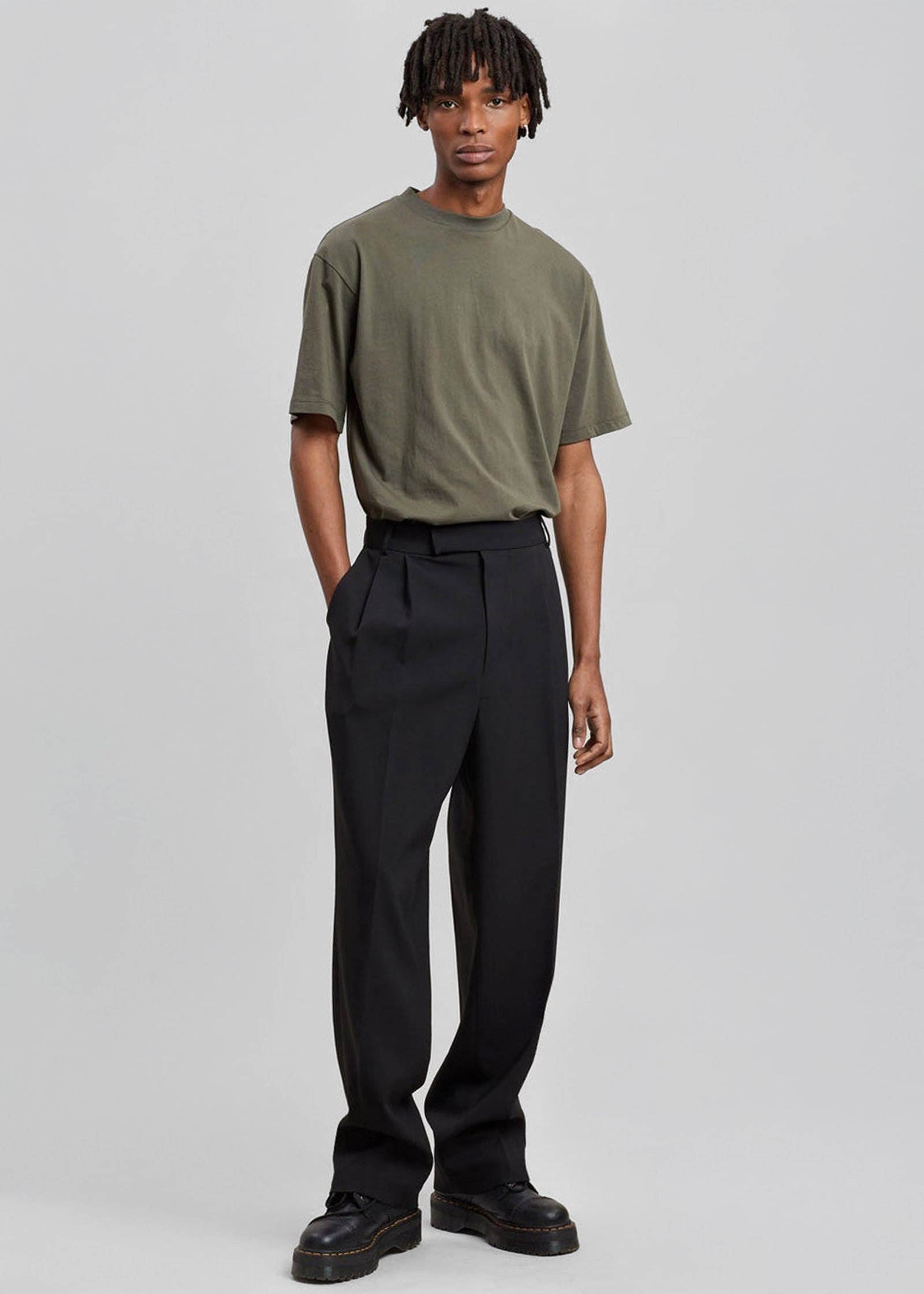 BEO-SUIT-PANTS-BLACK-BRAND-892753_900x_730edfca-afca-4d53-99d8-5d74fd103335