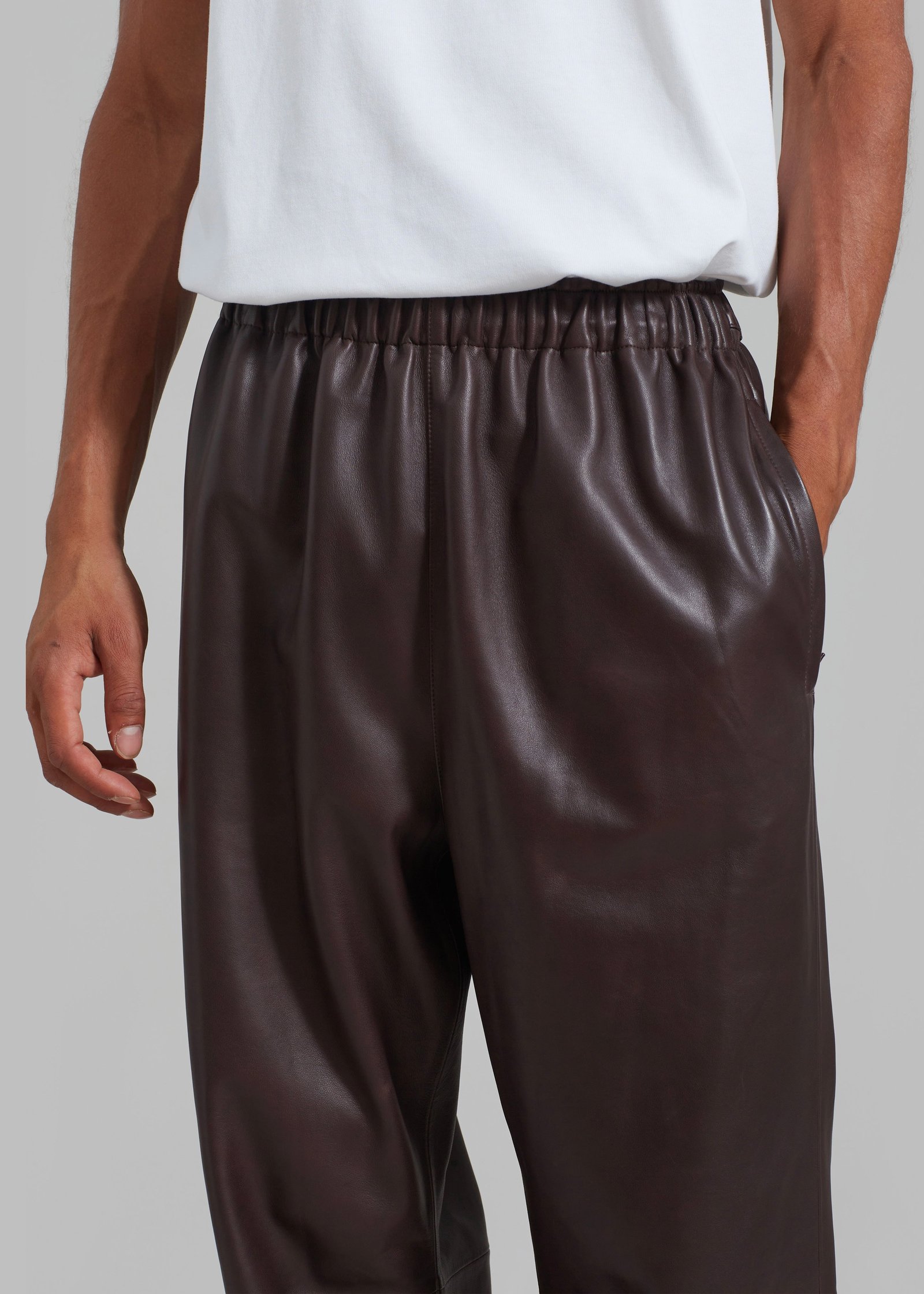 KEVIN-LEATHER-TROUSERS-BROWN-TEO-5049-1