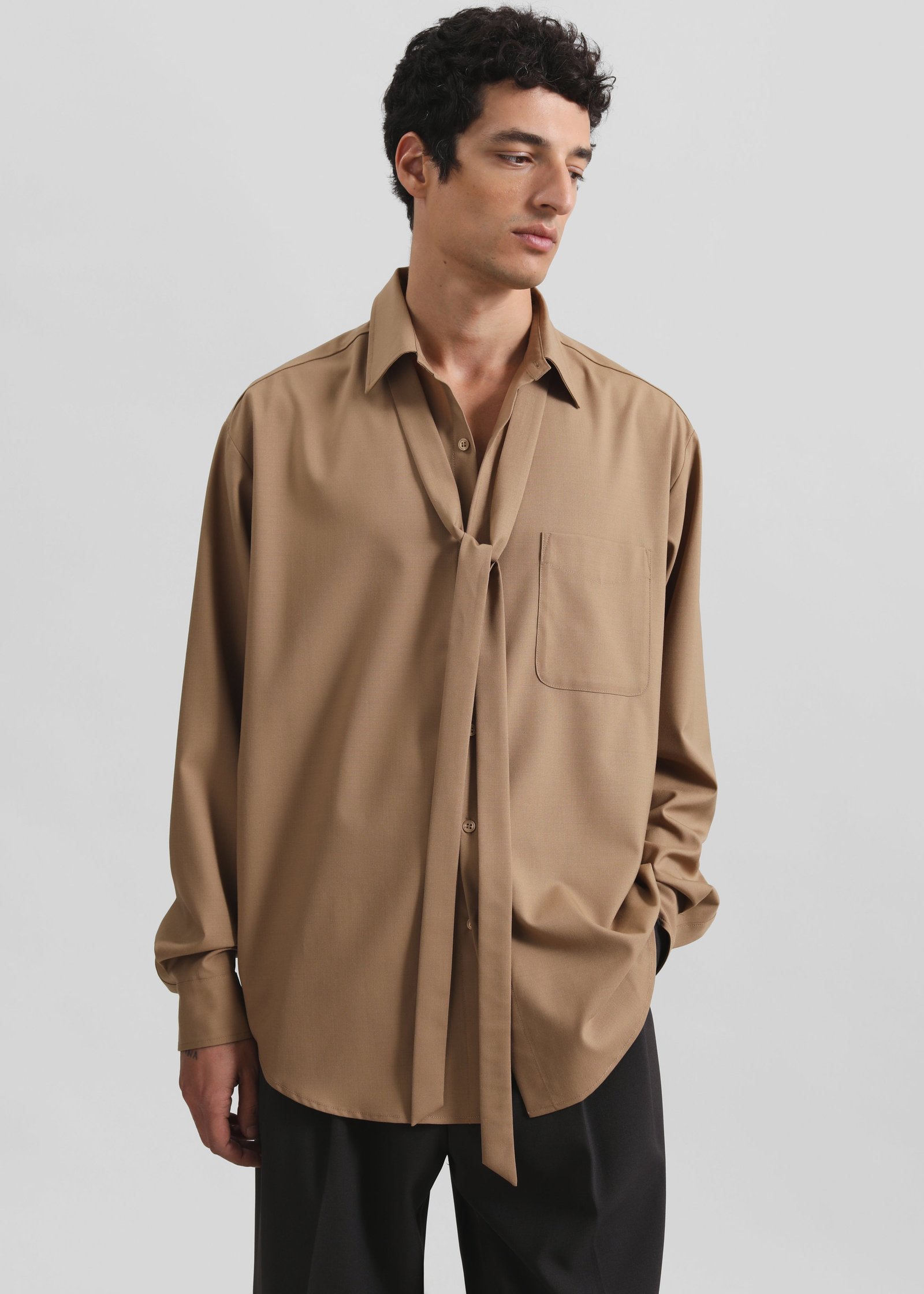SINCLAIR-NECK-TIE-SHIRT-CAMEL-GABRIEL-00178