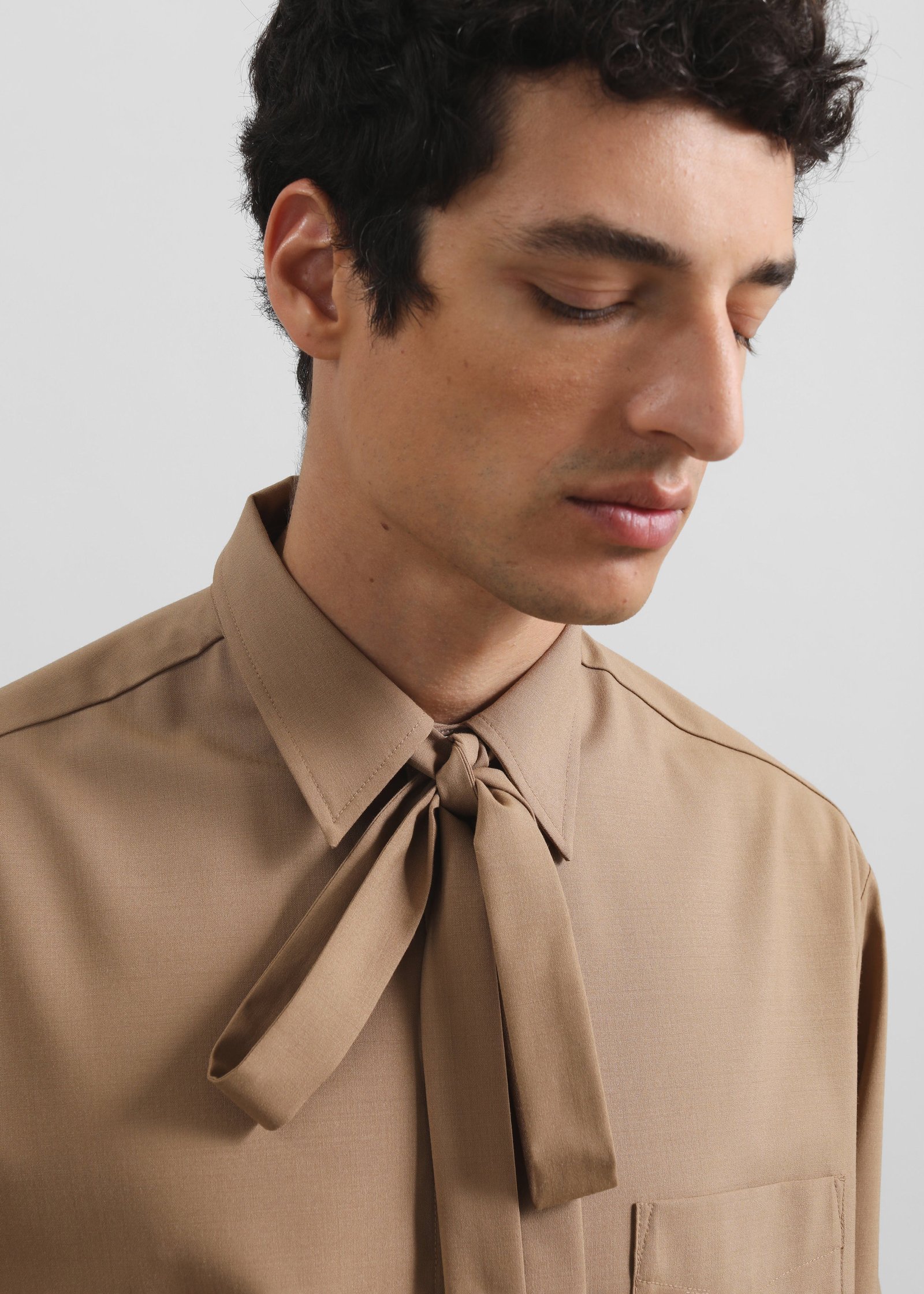 SINCLAIR-NECK-TIE-SHIRT-CAMEL-GABRIEL-00234